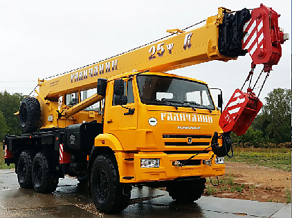 Автокран 25 тонн КС-55713